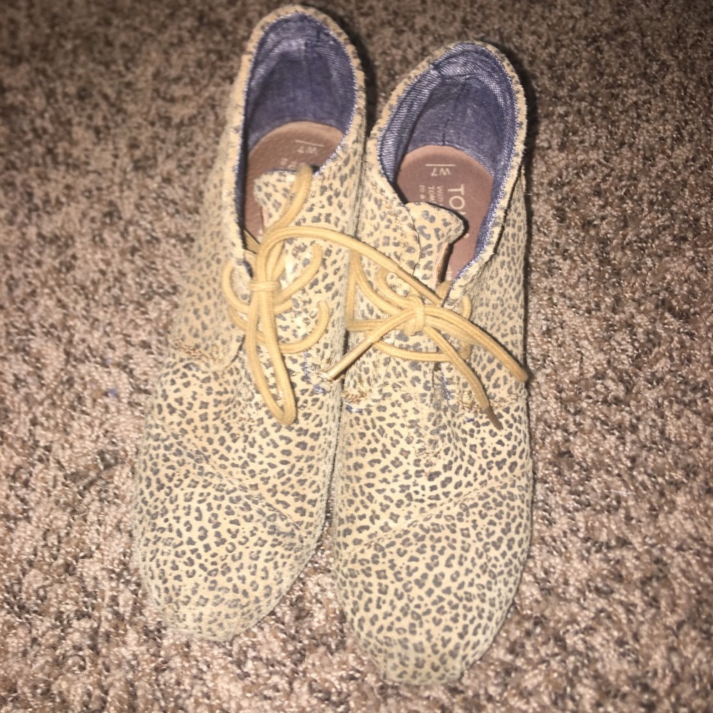 Tom wedges